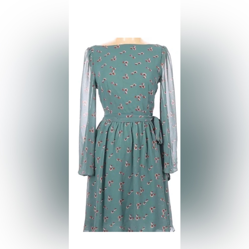 RARE Modcloth Romantic Floral Light Bell Sleeve Tea Dress by Love Milly